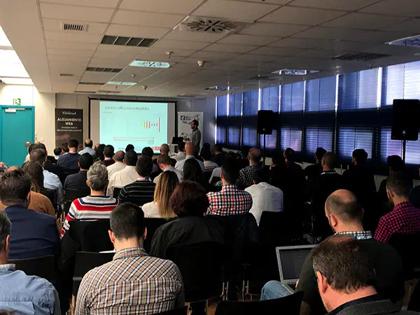 También organizamos y participamos en el ClinicSEO y User Web Analytics 